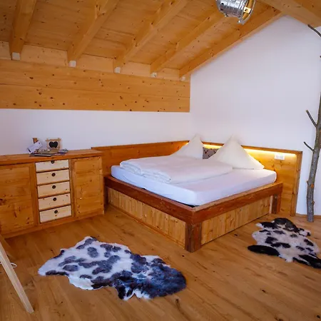 Alpenloft 1 Ferienhaus *